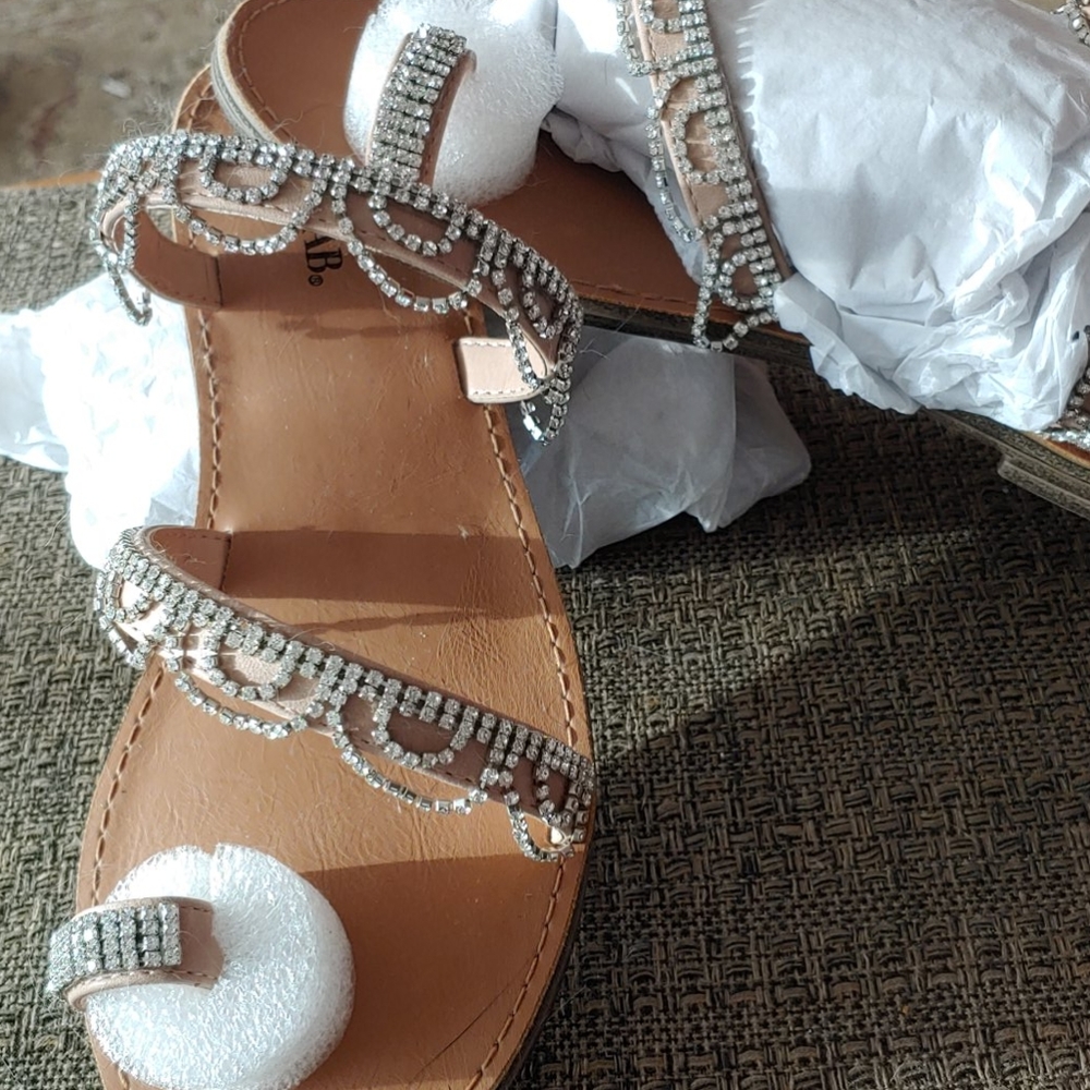 Never worn Just Fab sandals